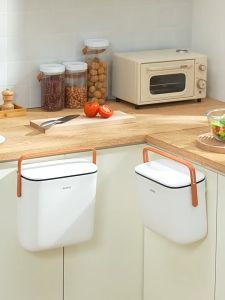 SR99. ECOCO Kitchen Trash Can Wall-Mounted Household Hanging Paper Basket with Lid Creative Living Room Trash