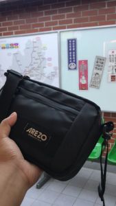 Tas Selempang Pria Distro: Praktis, Anti Air, Stylish & Berkualitas