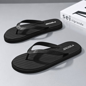 Mens Summer Outdoor Slip-On Slippers Trendy Korean Style Big Size Beach Sandals Anti-Slip Thong Slippers Breathable Flat Heel