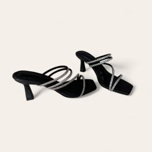 Sandal Heel Wanita Terbaru  Sandal Iuvenes / Sandal Wanita / Sandal Cantik / Sandal Kekinian / Sandal Murah / Sandal Premium / Bisa COD