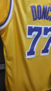 New Men Basketball Jersey 77 Doncic High-Quality Sports Shirt in Yellow/Blue/White