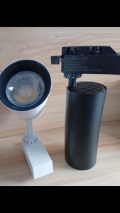 Adjustable LED Lighting with Aluminum Body for Office or Residential Use Track Light