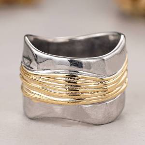Huitan Unique Line Design Women Two Tone Ring Geometric Shaped Fashion Party Daily Lady Finger Accessories Noble Metal Jewelry