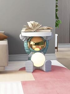 Astronaut Figurine Decorative Statue
