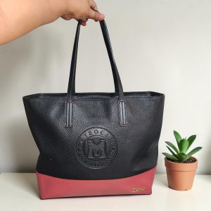 Preloved Metro City Italy Black Tote BagGenuine Pure Leather Bag