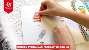 pinwheel Baby Toddler Montessori Book Toy For Preschool kids With Velcro Sticker Cartoon Character BabySoft Book busy book buku pertamaku buku motorikanak 2 tahun Buku Aktivitas