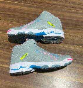 Sepatu Olahraga Voli Wanita/Sepatu Terbaru 2023/Sepatu mizuno Wlz7
