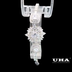 L458 Lắc tay nữ đính đá bagutte cao cấp sáng lấp lánh UHA