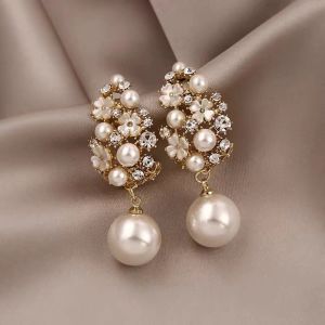 New Arrival Pearl Vintage Geometric Simple Micro Inlaid Hollow Flower Women Dangle Earrings Fashion Sweet Elegant Lady Jewelry