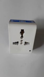 Phích cắm chuyển đổi đa năng điện quang