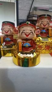 Hàng có sẵn TƯỢNG ÔNG THẦN TÀI NGỒI THỎI VÀNG GẬT ĐẦU THU HÚT TÀI LỘC