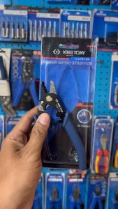 Kìm tuốt sợi quang 3 lỗ KINGTONY 67B1-06