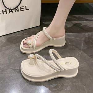 Sandals Womens Summer Outfit 2023 New All-match Fairy-style Pearl Fashion Platform Sandals Womens Clip Flip Flops