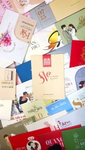 BTD102-304 - Thiệp cưới dạng đứng 12.6x17.6cm chất liệu giấy Kem NK230gsm 1MF (đã bao gồm in nội dung)