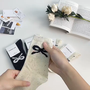 CEEKEY ถุงเท้า ถุงเท้าขนาดกลางสำหรับสุภาพสตรี ถุงเท้าบางฤดูร้อน ถุงเท้าผ้าฝ้ายหวาน ถุงเท้ายาวสำหรับฤดูใบไม้ผลิและฤดูใบไม้ร่วง