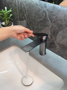 304 Stainless steel Bathroom Basin Faucet Sink Faucet Hot And Cold Mixed Faucet Rust Prevention