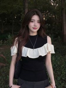 CHENDAYU | Korean Design Asymmetric Ruffled Off-Shoulder Slimming T-Shirt