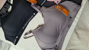 ชุดชั้นใน กึ่ง sport ตะขอหลัง ทางสวย ใส่สบาย ระบายอากาศ เหมาะกับประเทศไทยมากจ้า