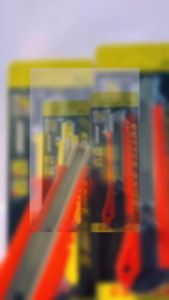 ดิจิทัล 2เล็กๆ เช่น 18-19 มม. ขนาด 1 x 1 ที่มีดคัตเตอร์ ปลายแหลม หรือไซส์ 18 มม. กับ 9 มม. คลายสี