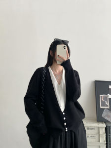 Vintage Color Block V-neck Knitwear
