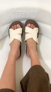 STOMPION Korean Sandals For Women Cross Strap Open-Toe Non-Slip Casual Flat Slippers