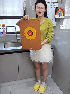 Rak Handuk Cangkir Hisap yang Dapat Dipindahkan Organizer Dapur Multifungsi Warna Krim untuk Penyimpanan Perlengkapan Kebersihan