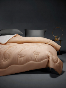 Mercury | Luxurious Australian Wool Quilt
