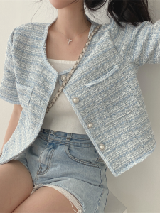 เสื้อคาร์ดิแกนเปิดสไตล์ฝรั่งเศส ชิค สำหรับผู้หญิง ฤดูร้อน 2025 แขนยาว ปกโปโล ทรงสั้น สไตล์สตรีท เสื้อคลุมกันหนาวแบบลำลอง
