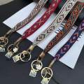 dây đeo cổ xỏ ốp điện thoại hoạ tiết trang trí dây vải hàng loại đẹp sử dụng được cho tất cả các loại ốp lưng điện thoại. 