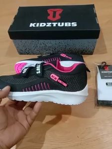 KIDZTUBS Sepatu Sekolah Anak Perempuan Perekat Rekat Kecil Tanggung Umur 6-10 Tahun PAUD TK SD SMP Kelas 1 2 3 4 5 6 7 8 9 0 1652103024