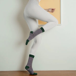 Anti-Slip Yoga Socks Womens Five-Finger Mid-Calf Pilates Fitness Socks Shock Absorption Autumn Winter Long Toe Separating Socks