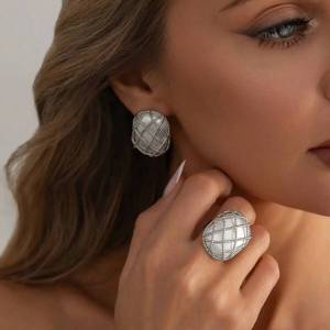 Ingemark | Ingemark Elegant Trendy Hollow Reticulation Stud Earrings Rings Set for Women Vintage Elegant Baroque Banquet Jewelry Set Gifts