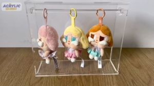 กล่องห้อย Crybaby ห้อยได้ 3-4 ตัว อะคริลิคใส ไม่ขุ่นมัว กันฝุ่น ตั้งโชว์ มีบานสไลด์เปิด-ปิด