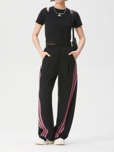 adidas | Bộ Áo Thun và Quần Nữ Đính Form