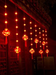 ไฟโคมไฟแดงใหม่สำหรับตกแต่งบ้านในช่วงเทศกาลปีใหม่ ไฟประดับบานประตูหน้าบ้าน ไฟตกแต่งภายในบ้าน สไตล์จีนโบราณ