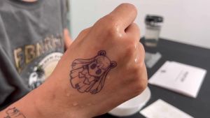 Finger Tattoo Sticker: 1-2 Weeks of Waterproof Friction-Proof Body Art