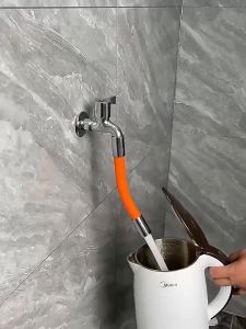 ท่อต่อก็อกน้ำ สายต่อก๊อกน้ำ สายยางต่อก๊อกน้ำ ต่อก็อกน้ำ ขั้วต่อก๊อกน้ำขยาย ดัดได้ หมุนได้ 360องศา ป้องกันน้ำกระเซ็น ประหยัดน้ำ ใช้กับก๊อก หัวเกลียว มีขนาด20 /30 /50ซม