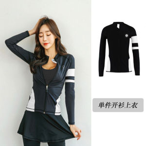 ชุดดําน้ําสตรีชิ้นเดียววัสดุไนลอนแห้งเร็วแขนยาวป้องกันแสงแดดเหมาะสําหรับการโต้คลื่นและบ่อน้ําพุร้อน