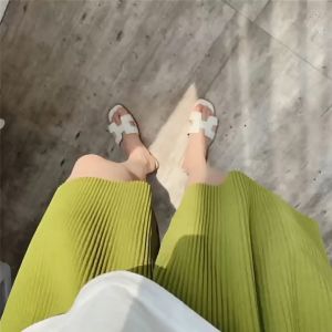 [10อัน] กางเกงขาสั้น  ทรงพลีท ขนาดฟรีไซส์ เนื้อผ้าลื่นใส่สบาย  จีบสวย ft99