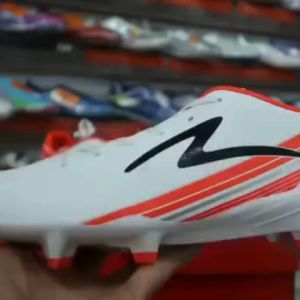 SPESIAL PROMO!SPECS SEPATU SEPAK BOLA LIGHTSPEED 20 FWD FG WHITEBLACK