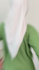 Atasan Blouse Rajut Variasi Kancing: Desain Elegan & Berkualitas Tinggi