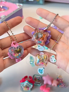 BETTIE DIY Mesin Sticker Surprise Treasure Magic Book Mainan DIY Perhiasan Kalung Aksesoris 495PCS