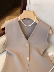 ⚡Port⚡ blouses women new style 2025 Slim Fitting Sleeveless Knitted Cardigan Women French Style Short Split Vest Casual Knitwear