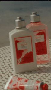 LOccitane Rose Lip Balm 12ml - Pelembap Bibir