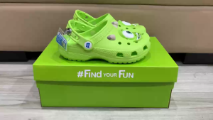 Giày sục crocs chuẩn xịn chống hôi chân nhựa tế bào êm mềm dẻo bền đi mưa lội nước đi biển cho trẻ em hình Mosteris - Biệt đội quái vật