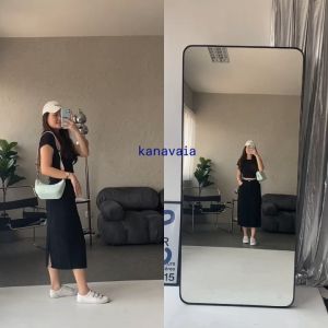 Tas Wanita Desain Elegan: Kanavaia Mini Structured Baguette Shoulder Bag