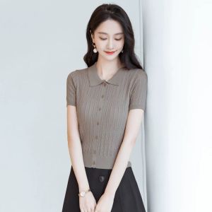 puella | Áo Thun Polo Cổ Trụ Tay Ngắn Kẻ Hở Len Mát