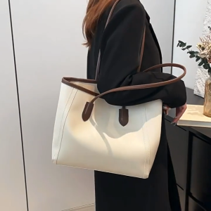 1831 ( READY STOCK ) PU SLING BAG EU FASHION HOUSE