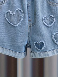 Summer Love-Themed Pleated Denim Shorts Cute Girls Shorts With Elastic Waist for Comfortable Wearing.