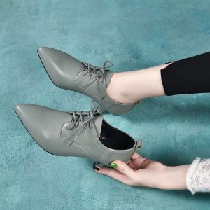 Womens mid Heel Pointed Toe Shoes Spring New Style British Style Fashion Single Shoes Deep Mouth Small Heel Leather Shoes